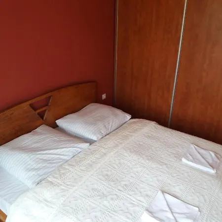 M2 Apartman Apartament