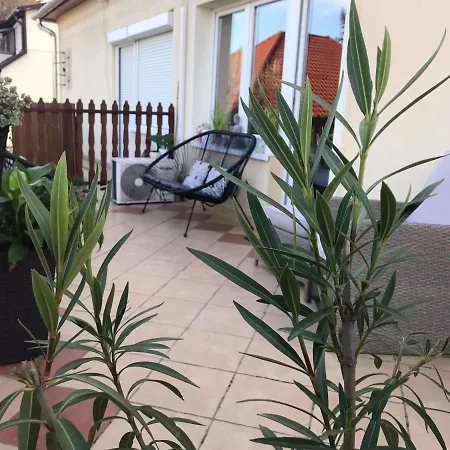 M2 Apartman Apartament
