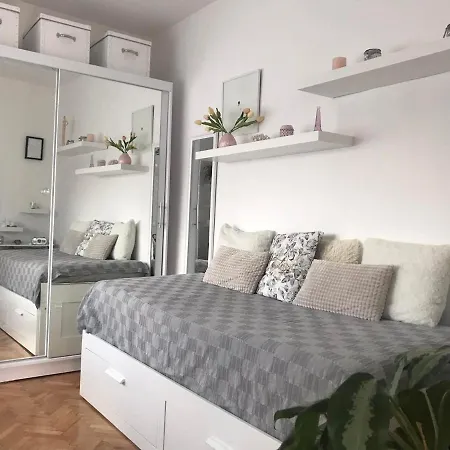 Apartament M2 Apartman Eger
