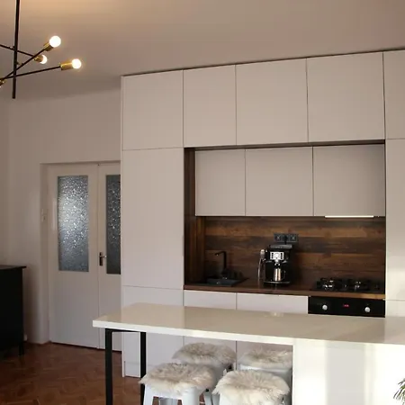 M2 Apartman דירה *