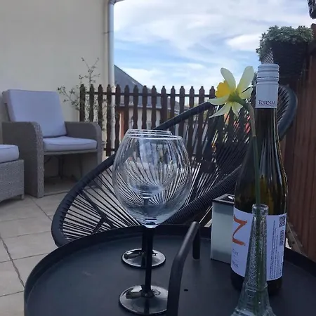M2 Apartman *